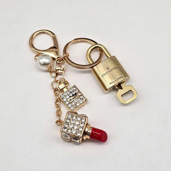 Authentic Louis Vuitton Lock & Key with unbranded Lipstick Bagcharm, Keycharm - Picture 4 of 8